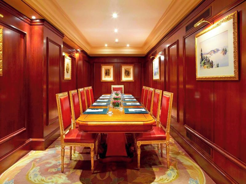 Grande Bretagne, A Luxury Collection Hotel image