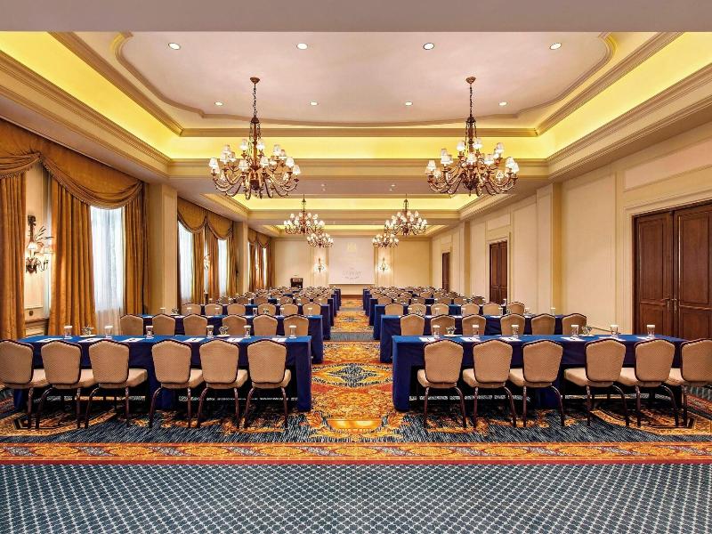 Grande Bretagne, A Luxury Collection Hotel image