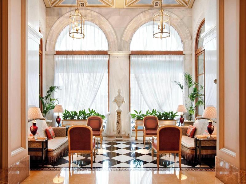 Grande Bretagne, A Luxury Collection Hotel image