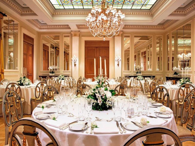 Grande Bretagne, A Luxury Collection Hotel image