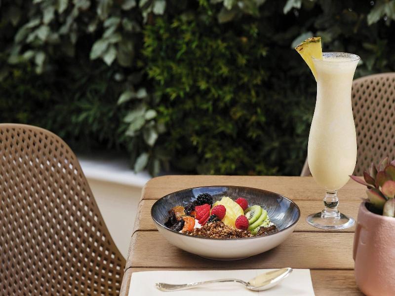 Grande Bretagne, A Luxury Collection Hotel image