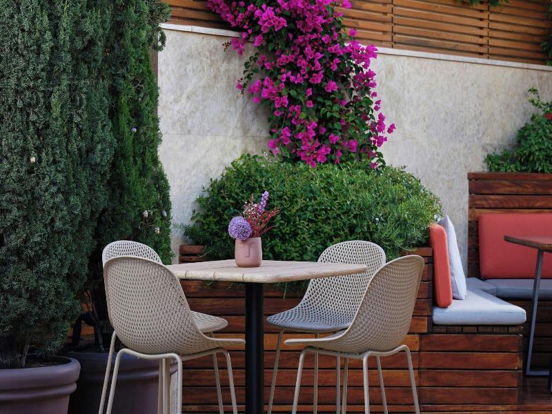 Grande Bretagne, A Luxury Collection Hotel image