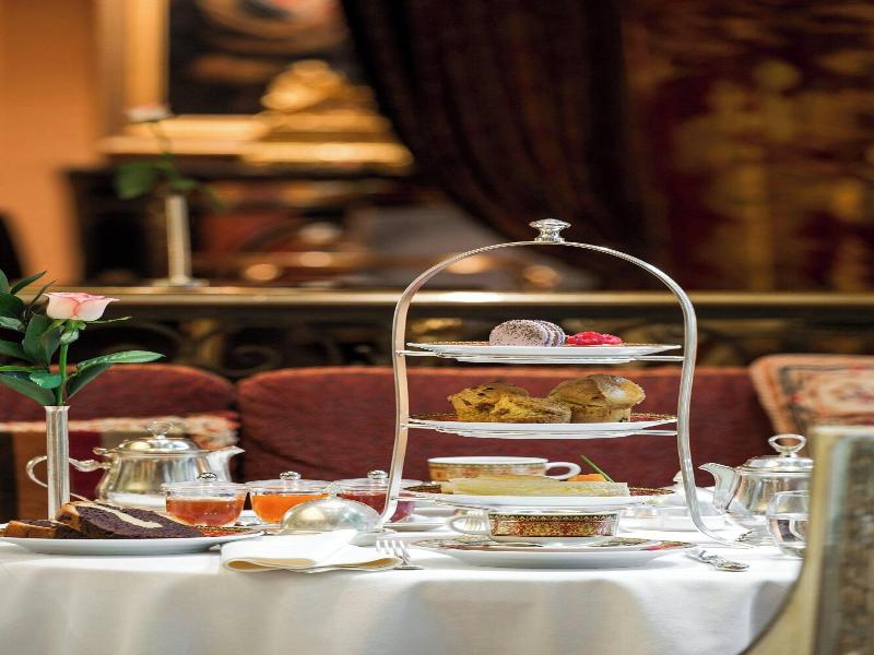 Grande Bretagne, A Luxury Collection Hotel image