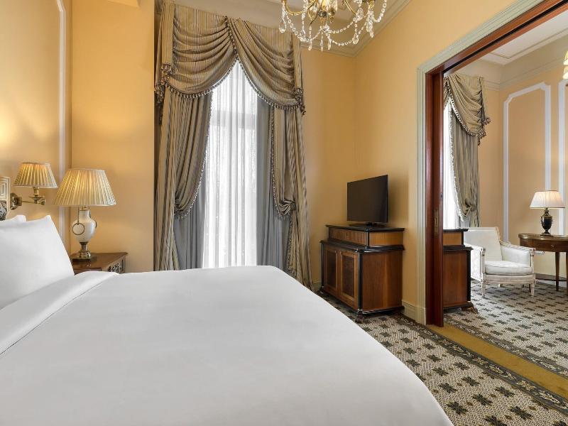 Grande Bretagne, A Luxury Collection Hotel image