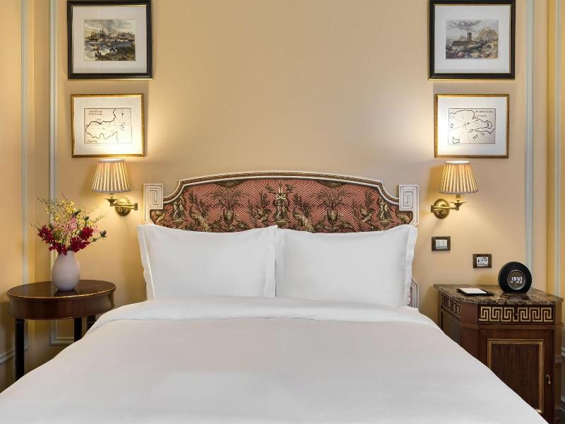Grande Bretagne, A Luxury Collection Hotel image