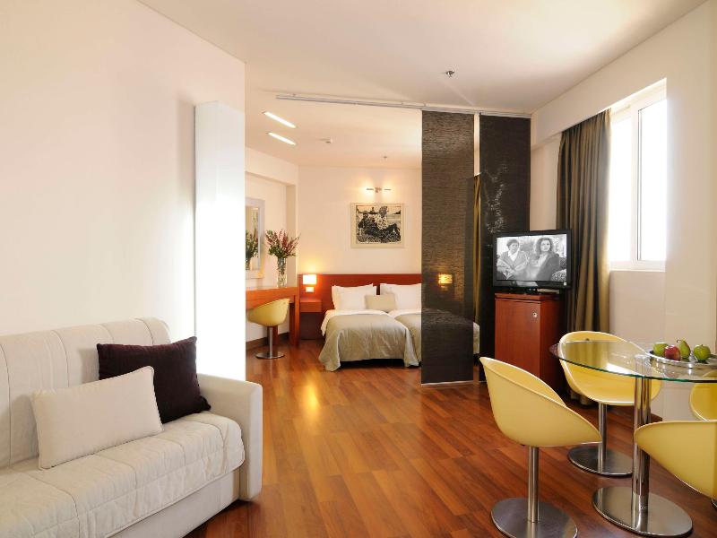 Dorian Inn Sure Hotel Collection by Best Western image