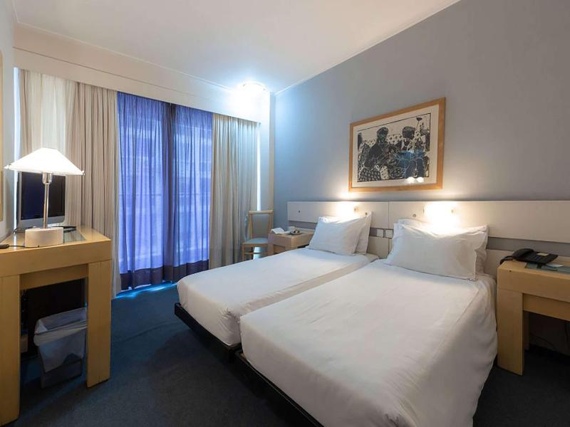 Dorian Inn Sure Hotel Collection by Best Western image