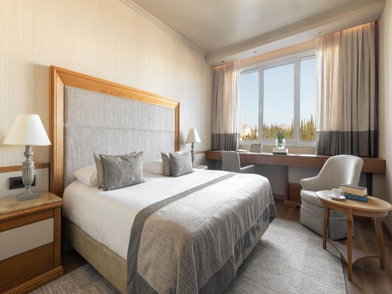 Divani Caravel image