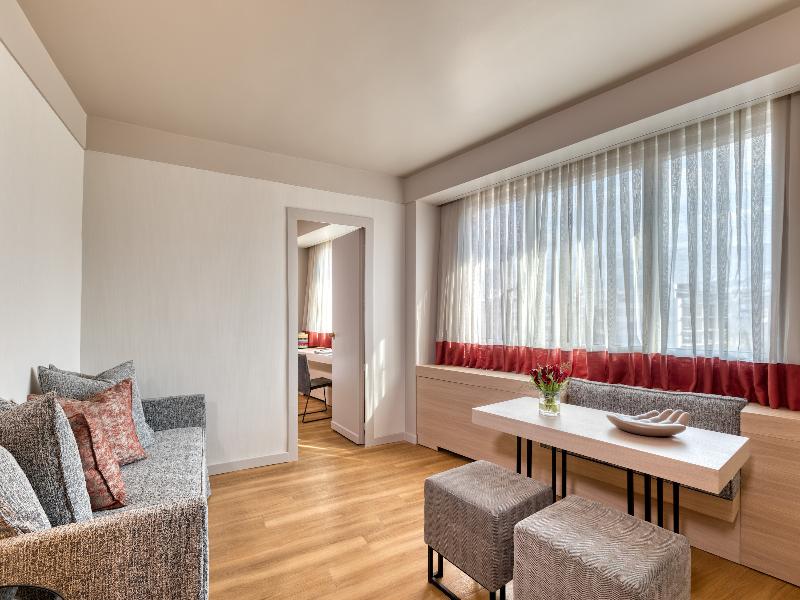 Divani Caravel image
