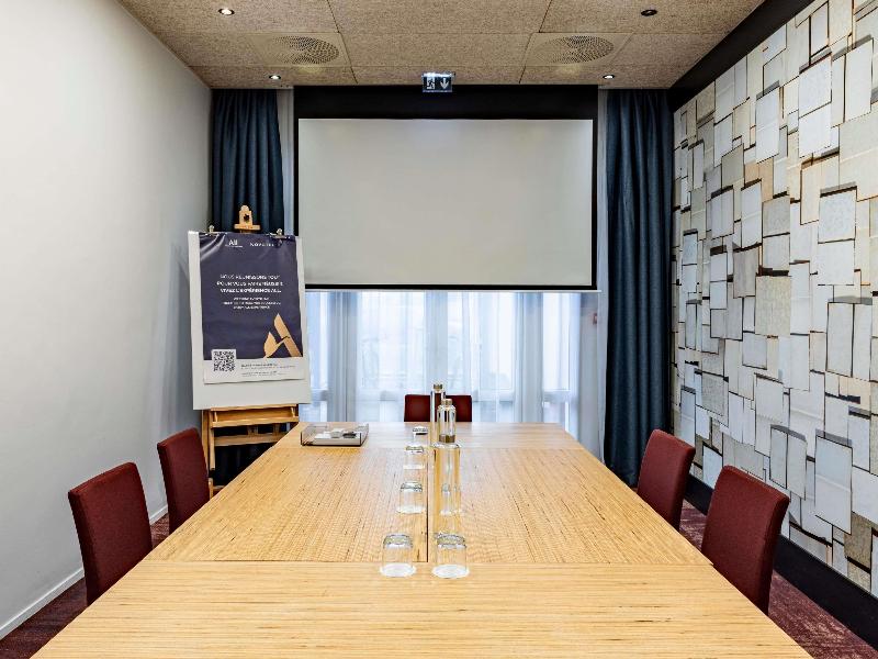 Novotel Beaune image