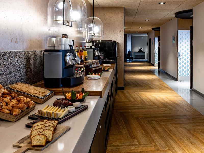 Novotel Beaune image