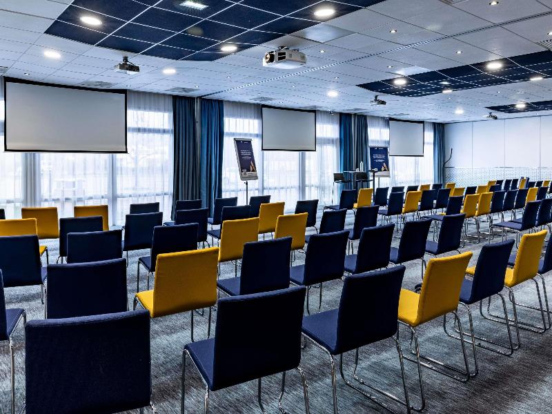 Novotel Beaune image
