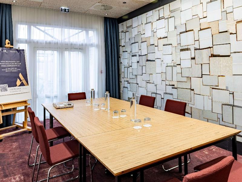 Novotel Beaune image