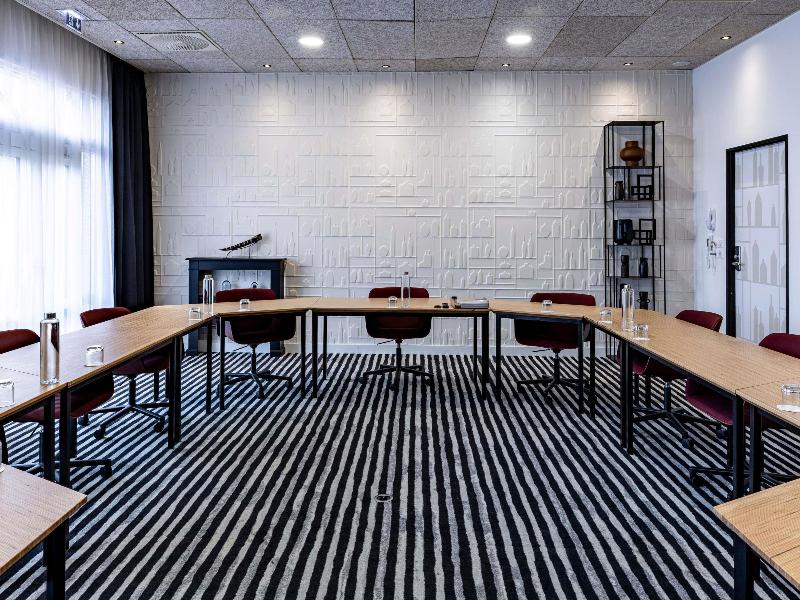 Novotel Beaune image