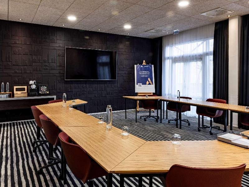 Novotel Beaune image
