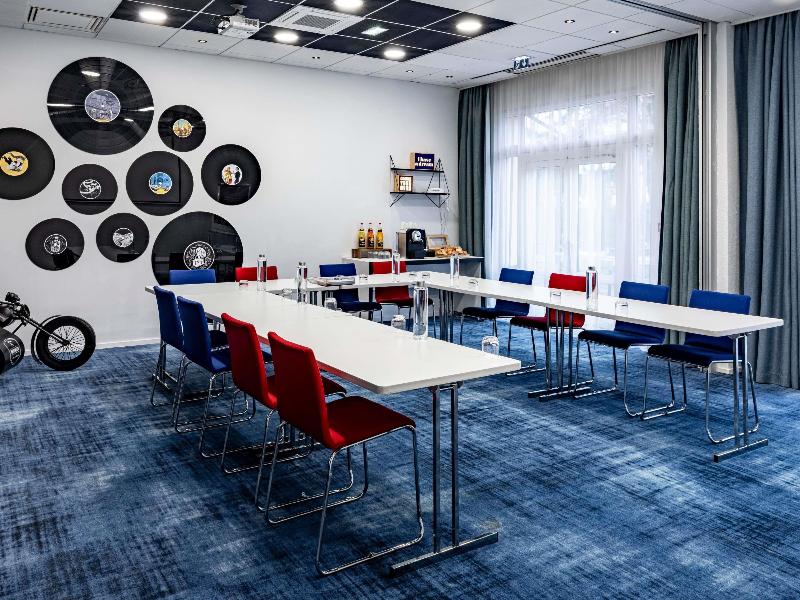 Novotel Beaune image