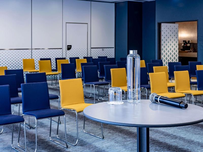 Novotel Beaune image