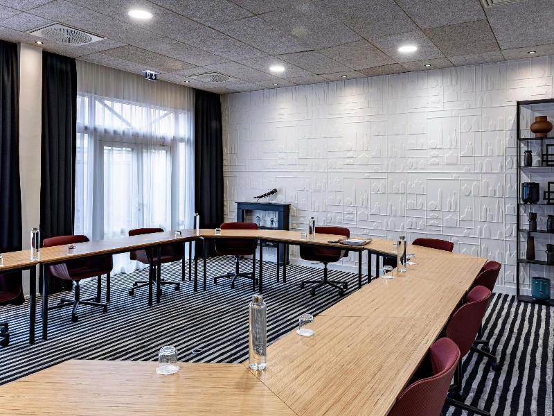 Novotel Beaune image