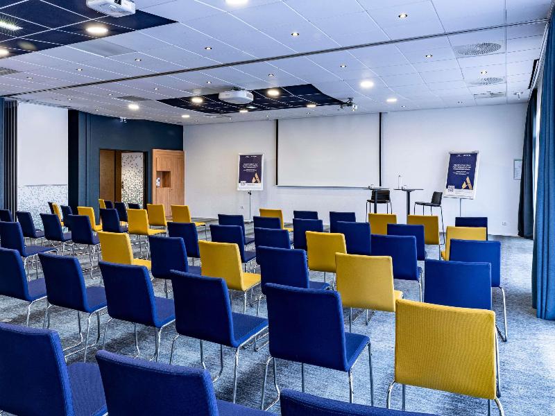 Novotel Beaune image