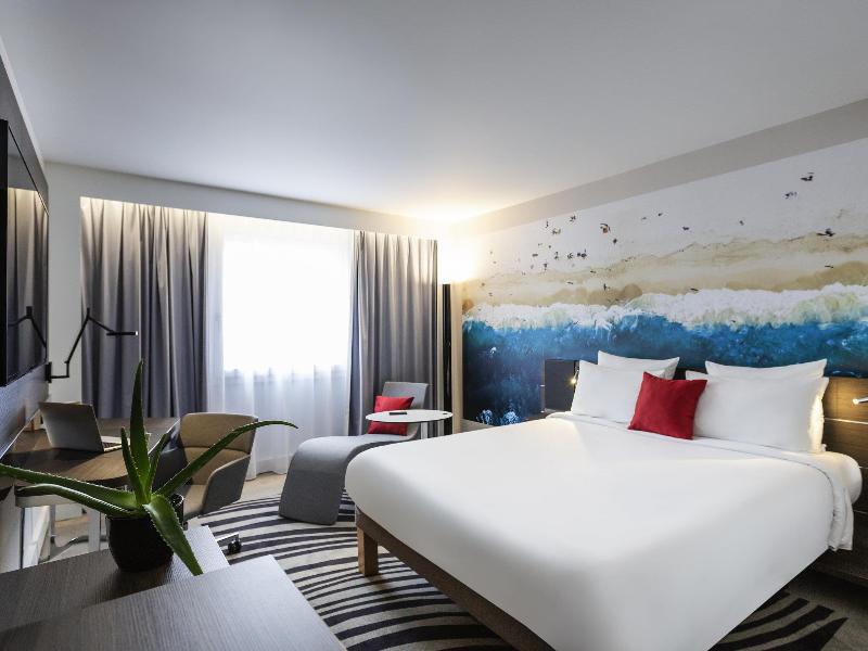 Novotel Bordeaux Centre image