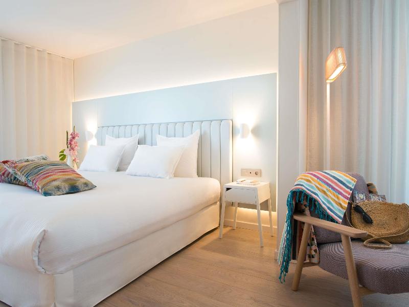 Croisette Beach Hotel Cannes - MGallery Collection image