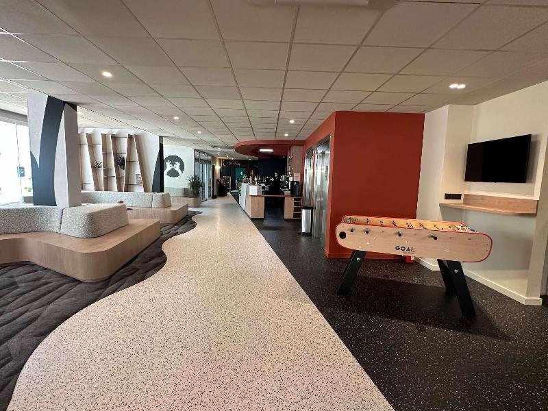 ibis Styles Lyon Gorge de Loup Saphir image