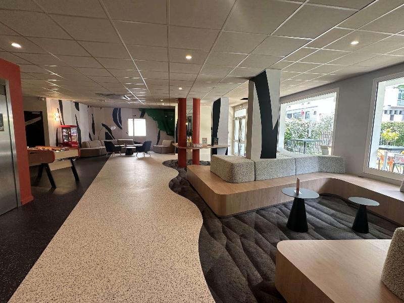 ibis Styles Lyon Gorge de Loup Saphir image