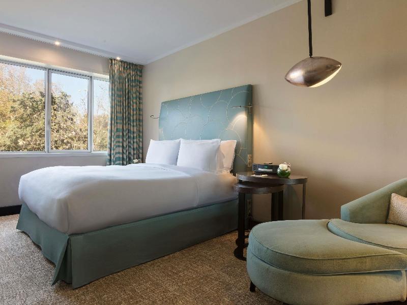 Sofitel Marseille Vieux Port image
