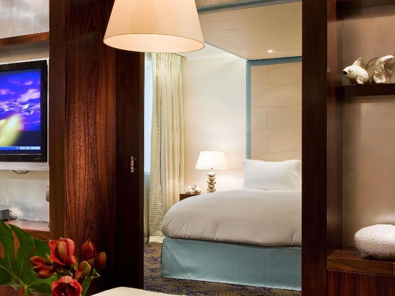 Sofitel Marseille Vieux Port image