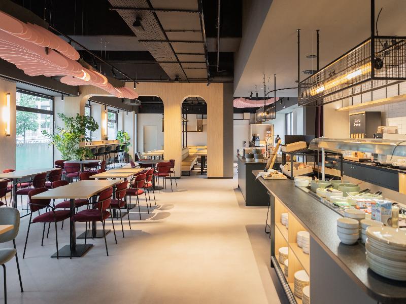 Ibis Antwerpen Centrum image