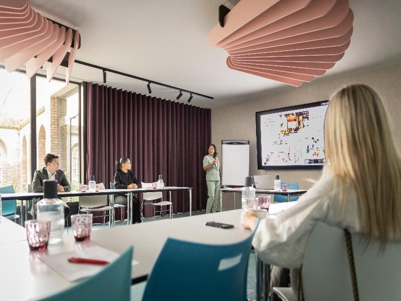 Ibis Antwerpen Centrum image
