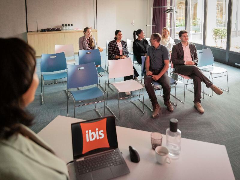 Ibis Antwerpen Centrum image