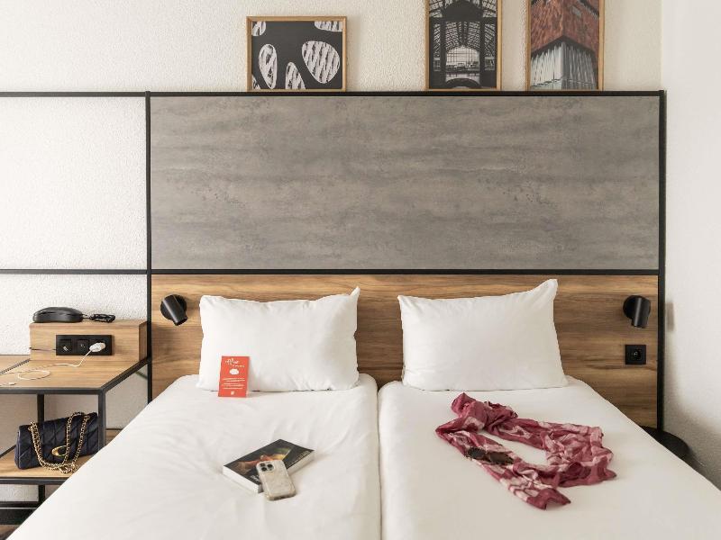 Ibis Antwerpen Centrum image