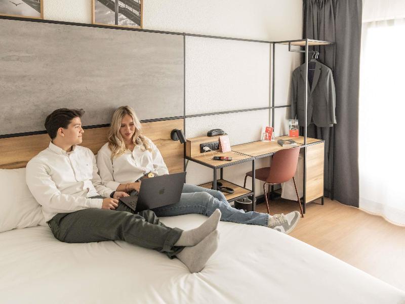 Ibis Antwerpen Centrum image