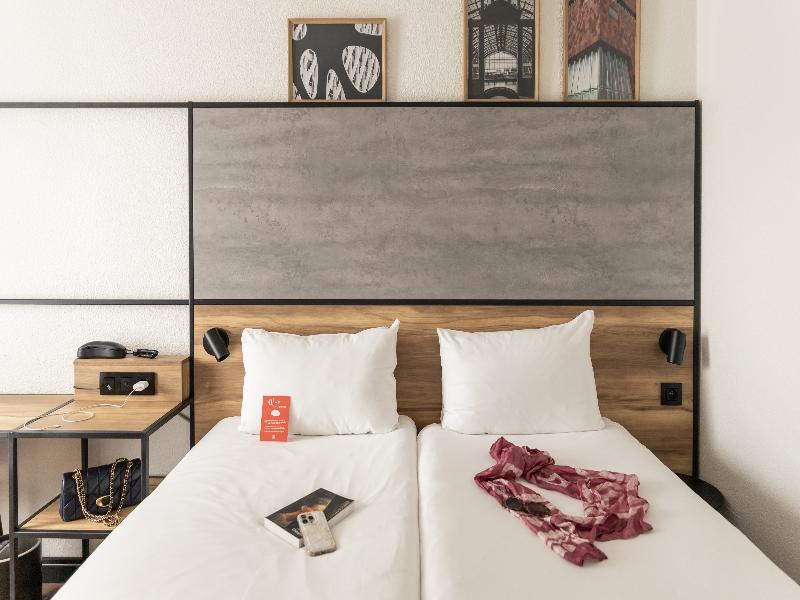 Ibis Antwerpen Centrum image