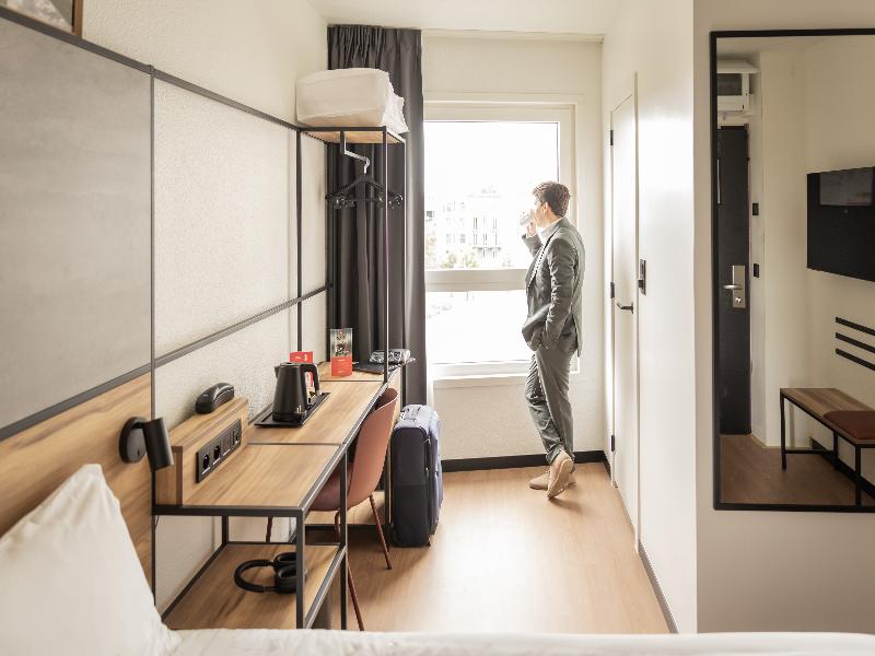 Ibis Antwerpen Centrum image