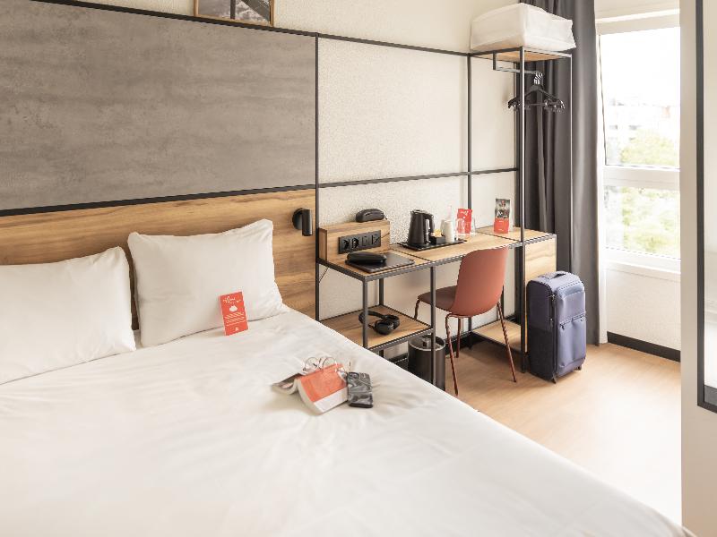 Ibis Antwerpen Centrum image