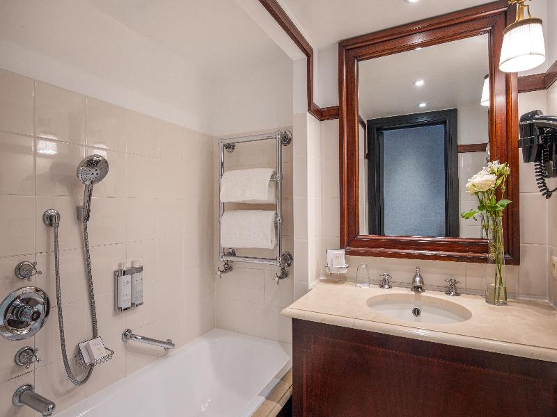 Hotel Barsey by Warwick image