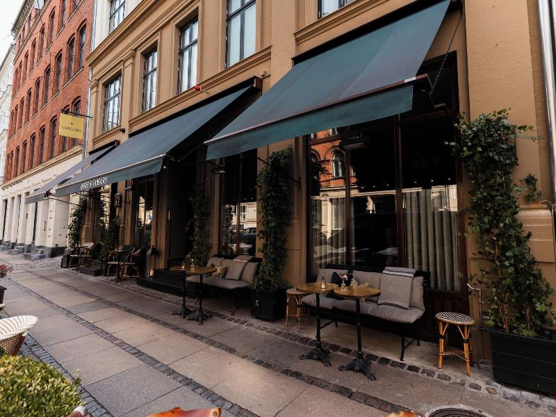 Hotel Sanders image