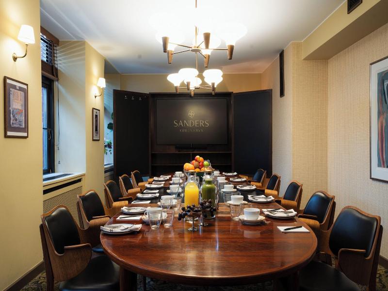 Hotel Sanders image
