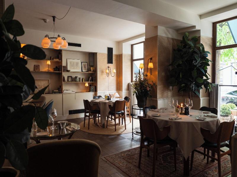 Hotel Sanders image