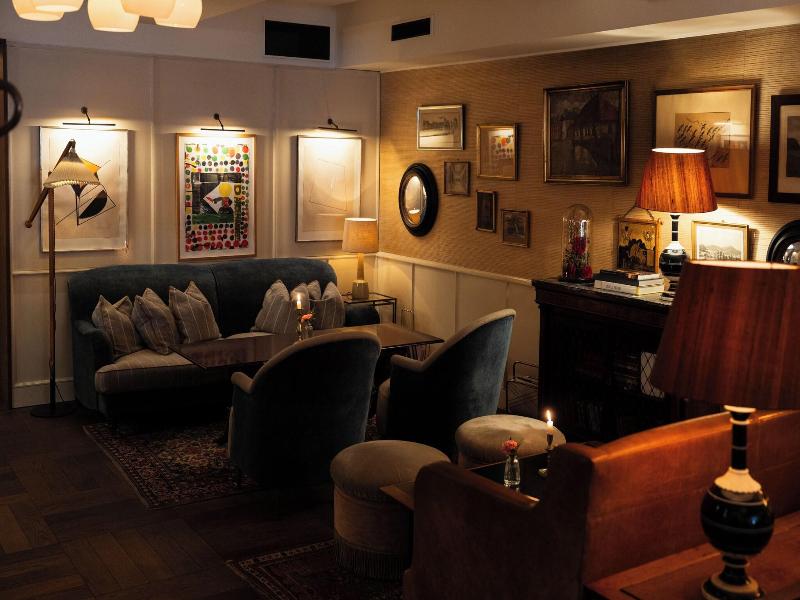 Hotel Sanders image