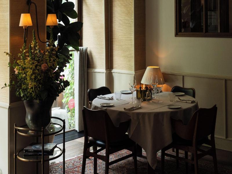 Hotel Sanders image