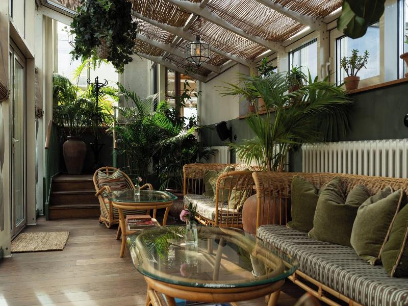 Hotel Sanders image