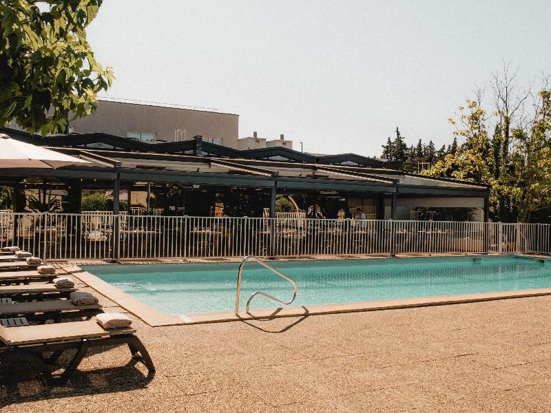 Ibis Styles Avignon Sud image