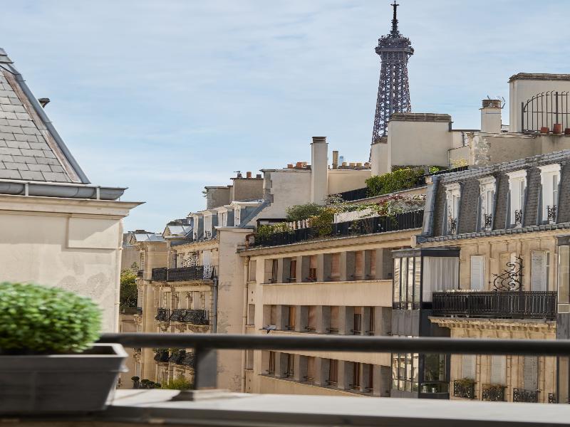 Plaza Tour Eiffel image