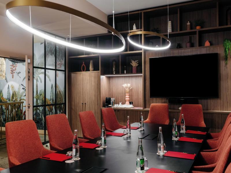 Maison Rouge image