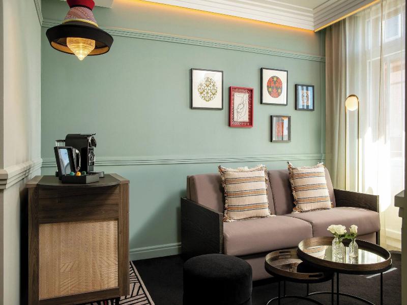 Maison Rouge image