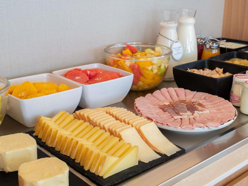 Mercure Tours Nord image