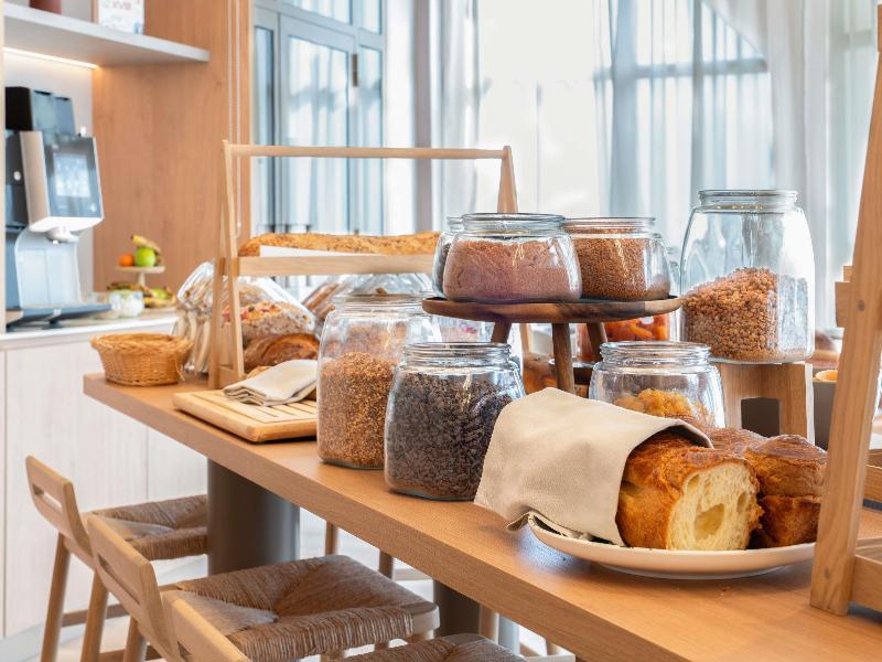 Mercure Tours Nord image